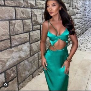 Bloggers fav Zara green satin effect dress